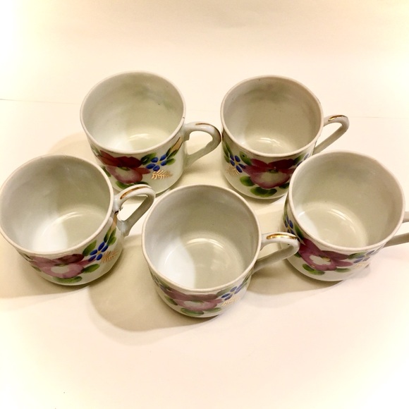 SOLD!❤️PORCELAIN DEMITASSE CUPS GOLD TRIM VINTAGE - Picture 5 of 11
